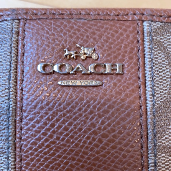 Coach Women's Leather Accordion Zip Wallet - Picture 3 of 7